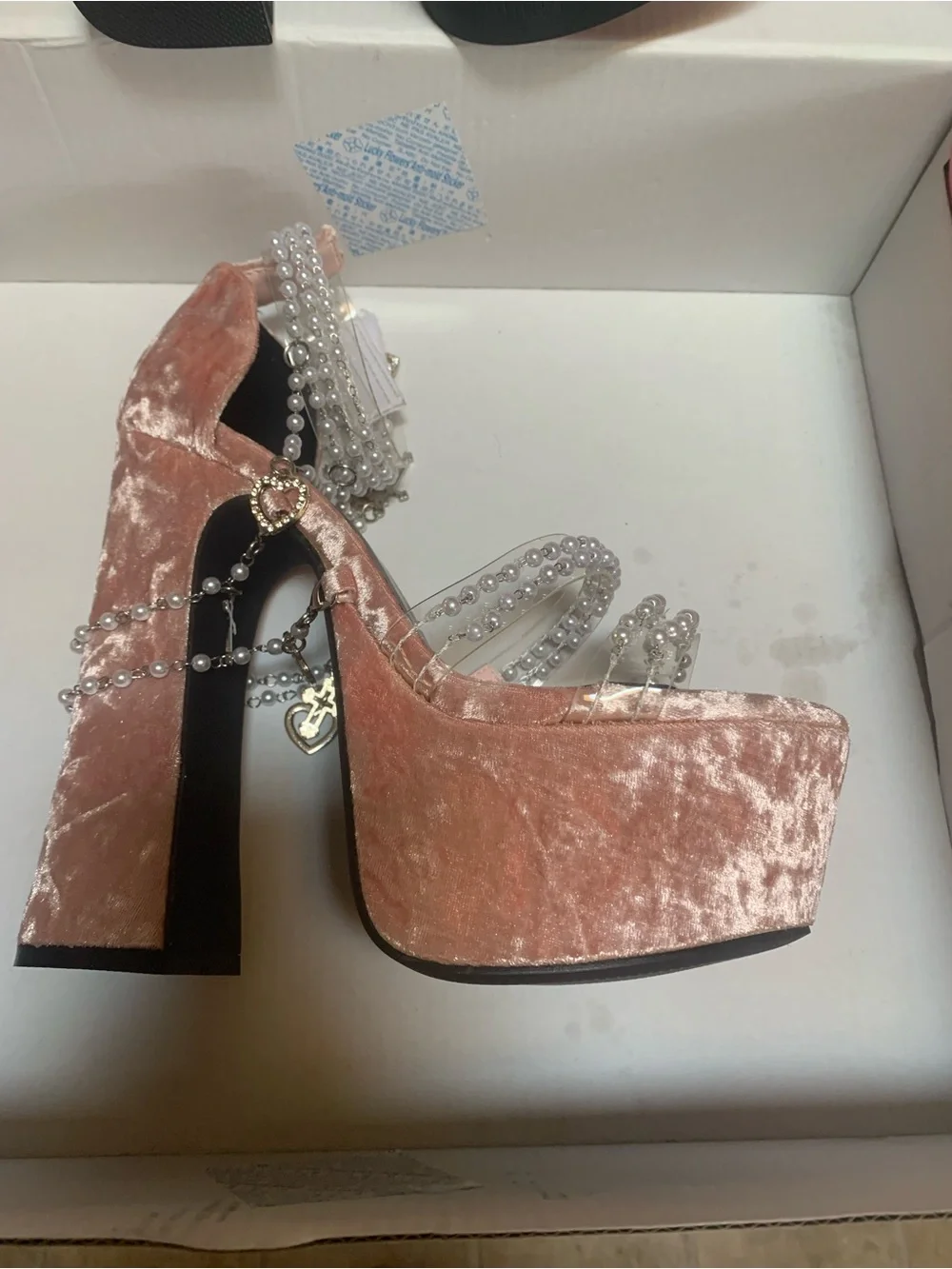 Sugar Thrillz pink size 7 high heel platform